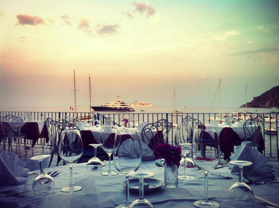 Hotel Rocce Azzurre リーパリ エクステリア 写真